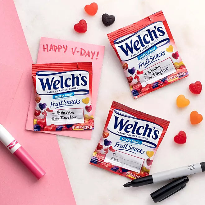 Welch’s Valentine’s Fruit Snacks (0.5 oz., 85 ct.)