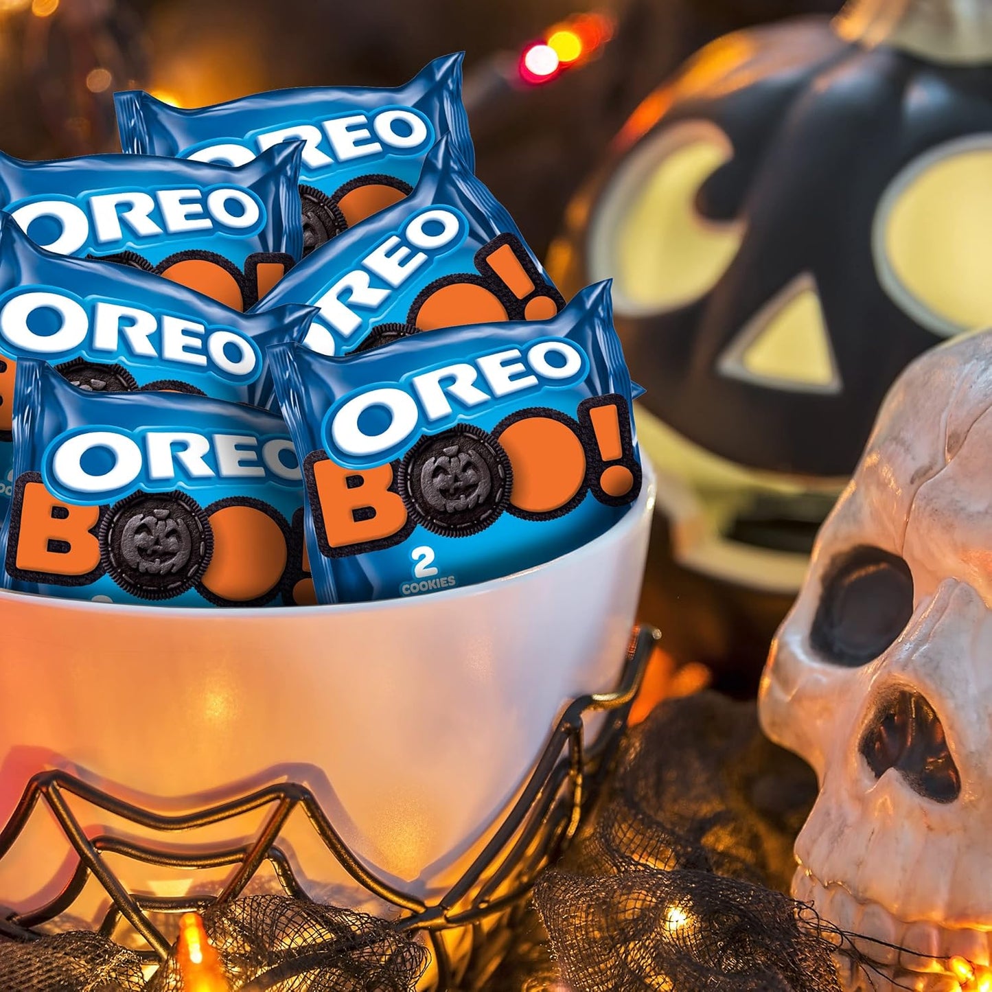 OREO Orange Creme Chocolate Sandwich Cookies, Halloween Cookies, 30 Snack Packs (2 Cookies Per Pack)