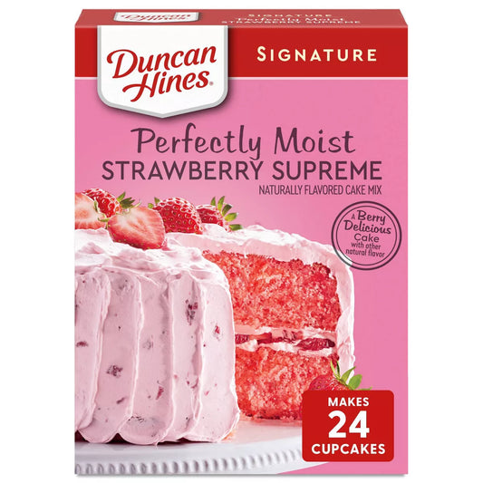 Duncan Hines Strawberry Supreme Cake - Imported RARE
