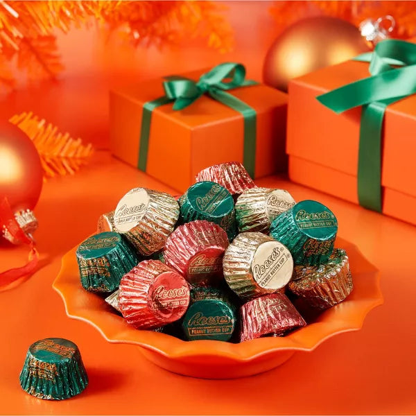 REESE'S Peanut Butter Cups Christmas Candy Miniatures - 17.1oz